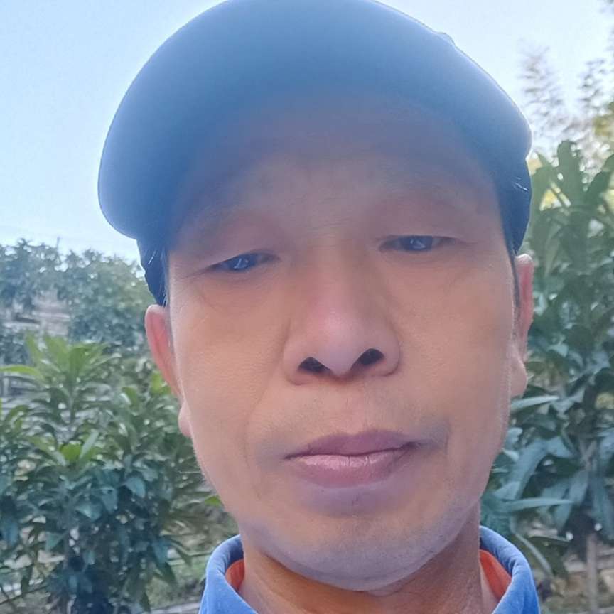 华蓝色天空的照片