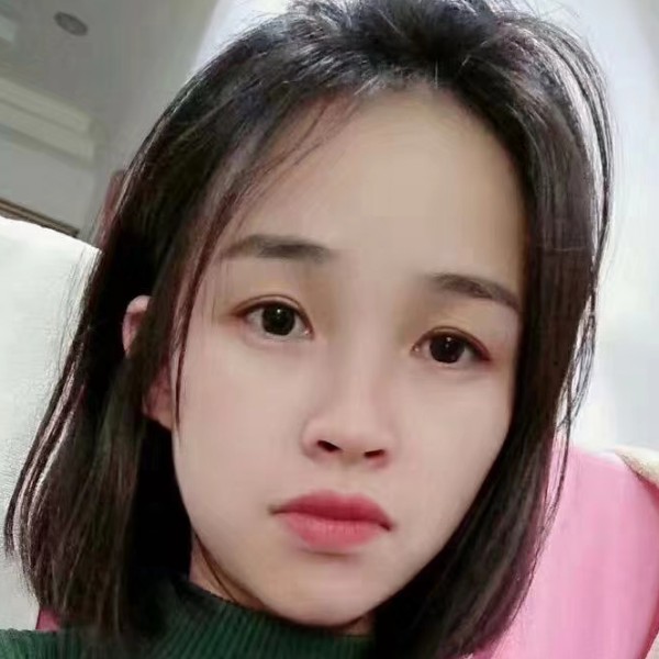 发带与甜甜的照片