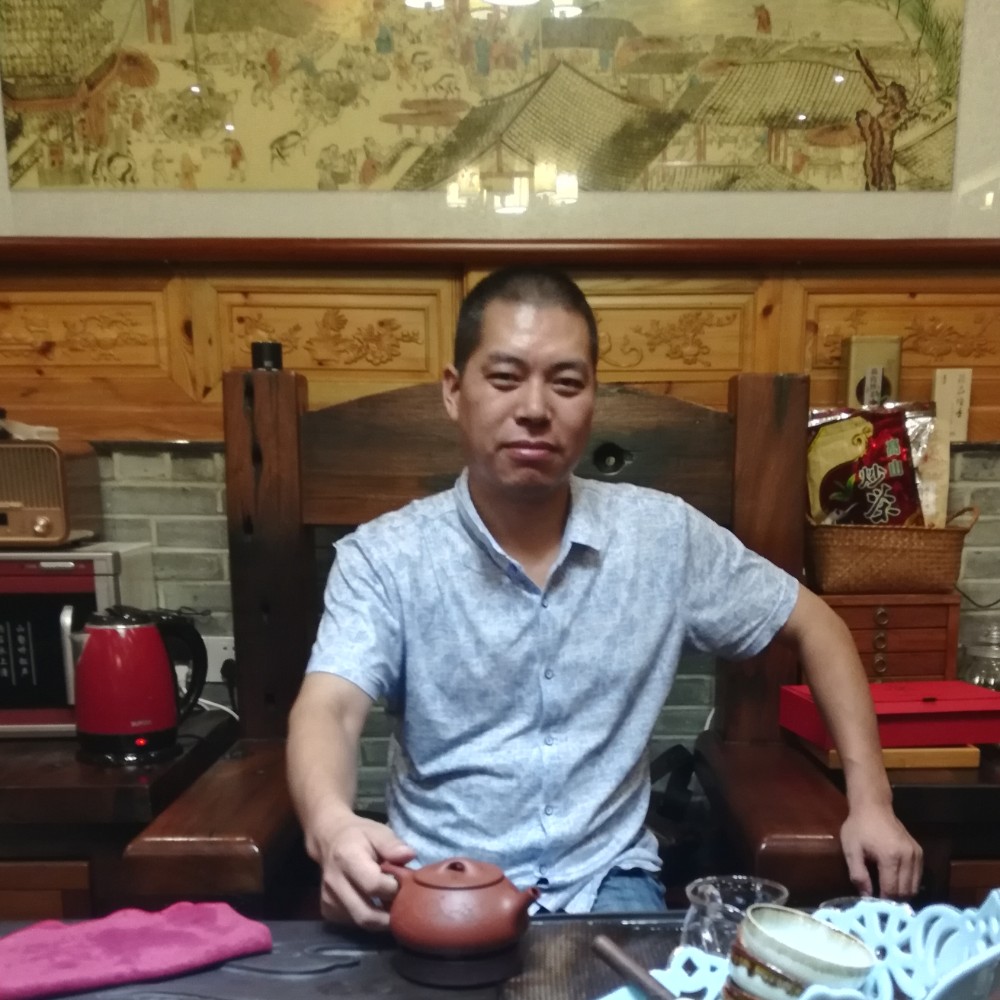 中年大叔的生活的照片