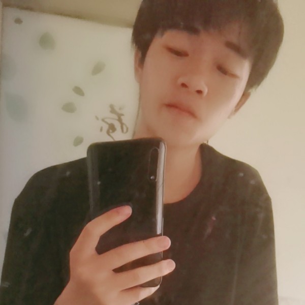 凶狠凝眸指甲油的照片