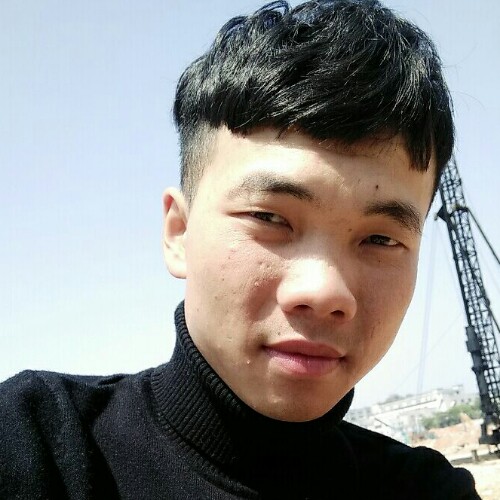 小哥很孤单的照片