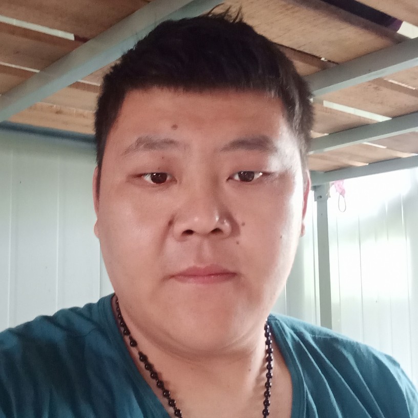 阳光愿秋月的照片
