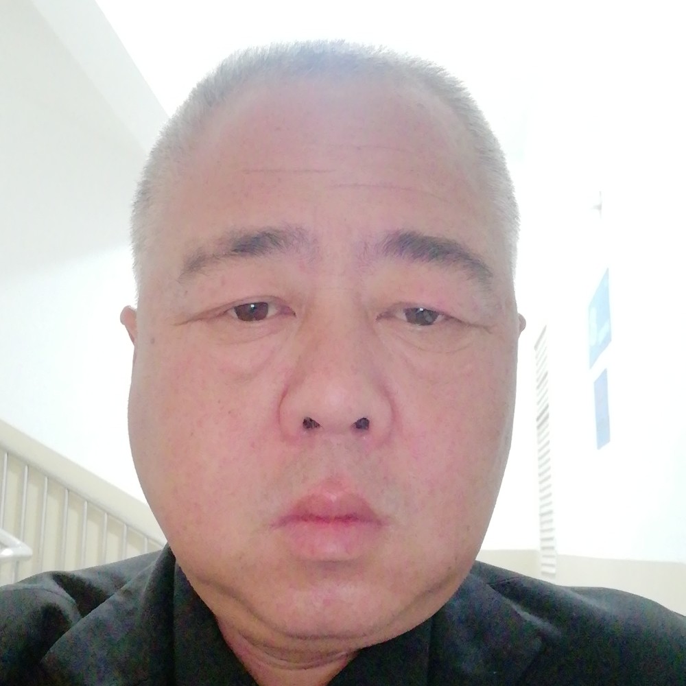 羞涩吃醋晨阳的照片