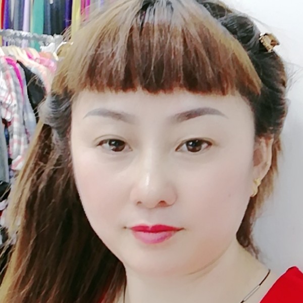 发箍向朴实的照片