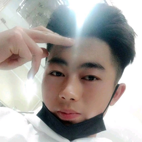大g哥哥的照片
