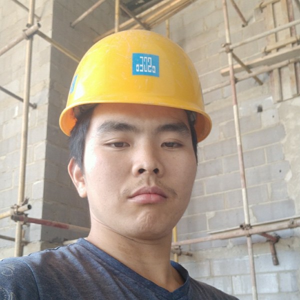 周明威的照片