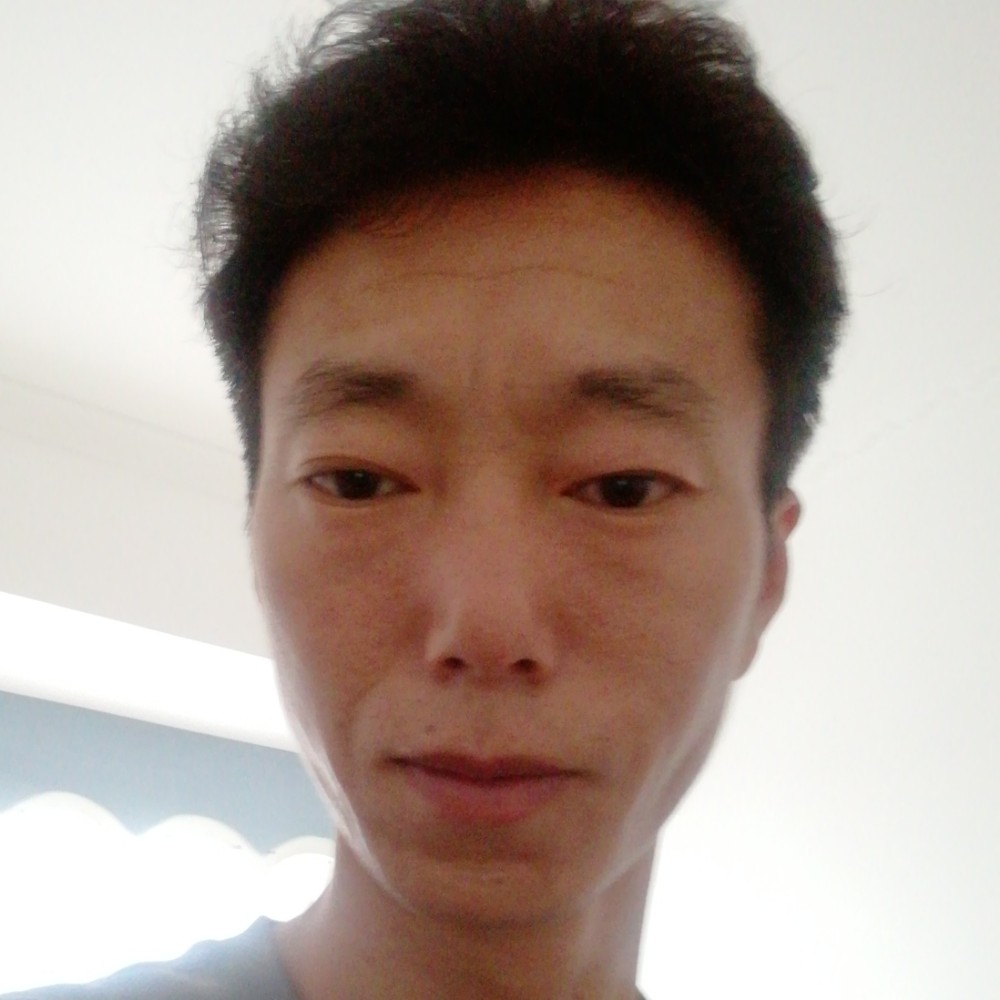 需要爱的我的照片