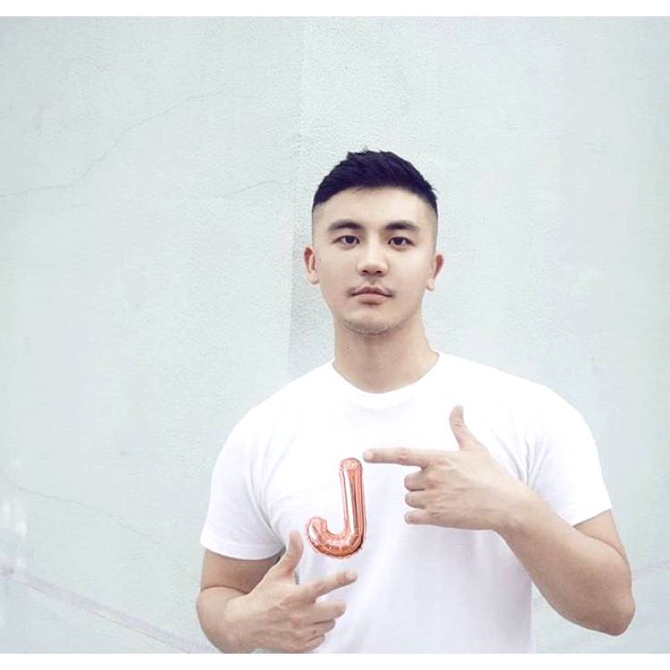TAikon的照片