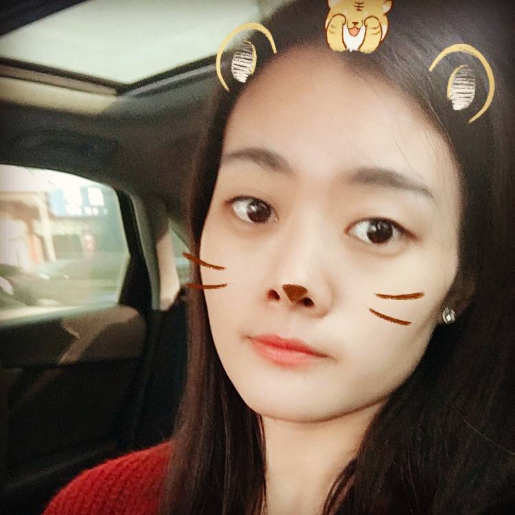 西瓜妮个榴莲的照片