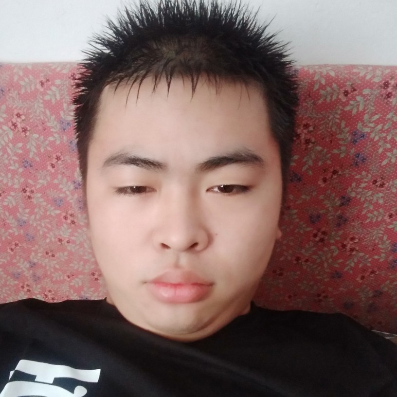 送把枪叫信任的照片