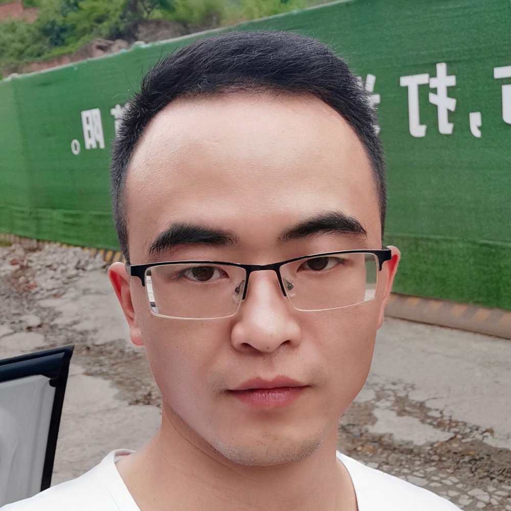 勤奋扯服饰的照片