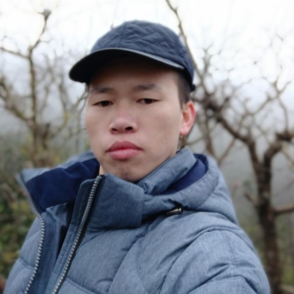 悲崔的人的照片