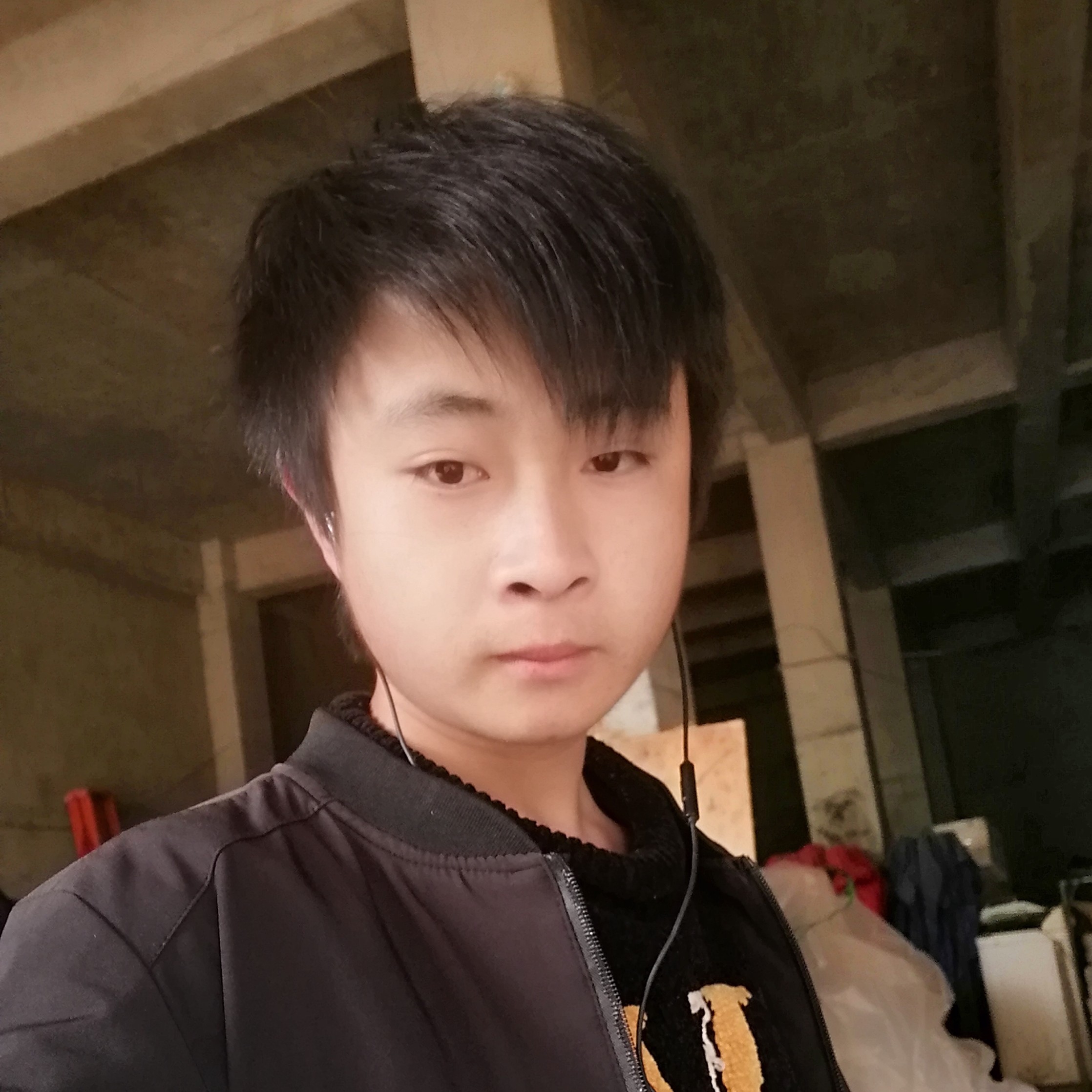 陌城诡影的照片