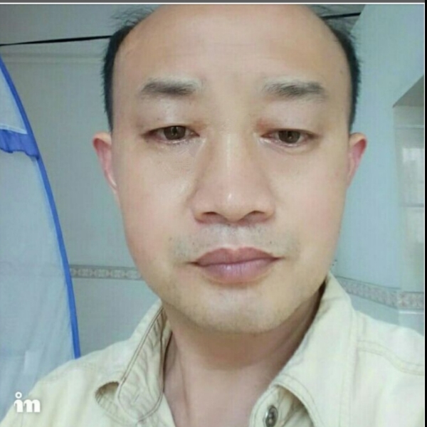 勤奋凝眸青花的照片