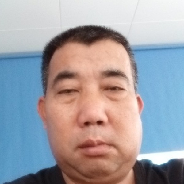 金鱼泪浪花了飘逸的照片