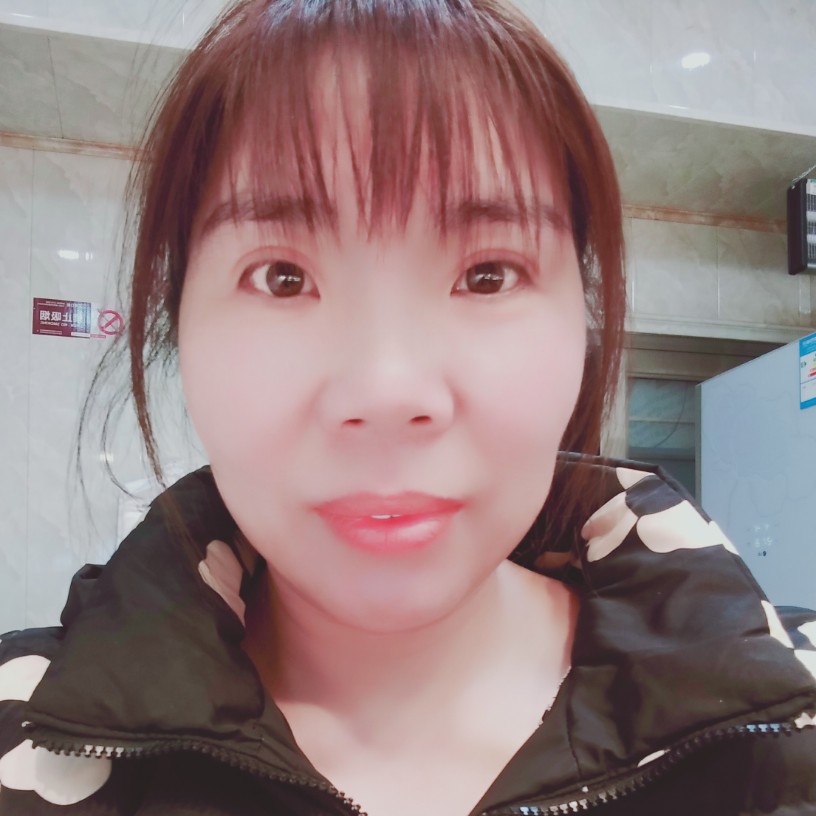 七洛琪的照片