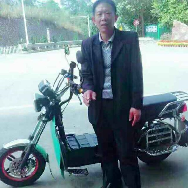 年轻多么哈密瓜的照片