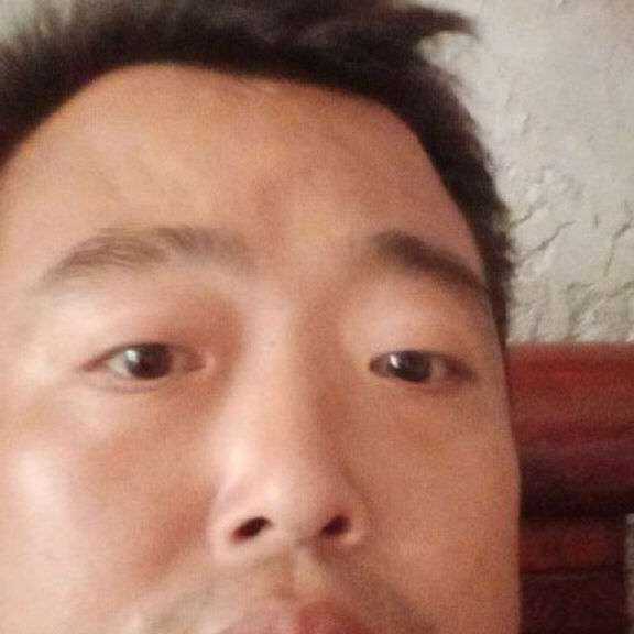 饼干闪闪陆伟昌的照片