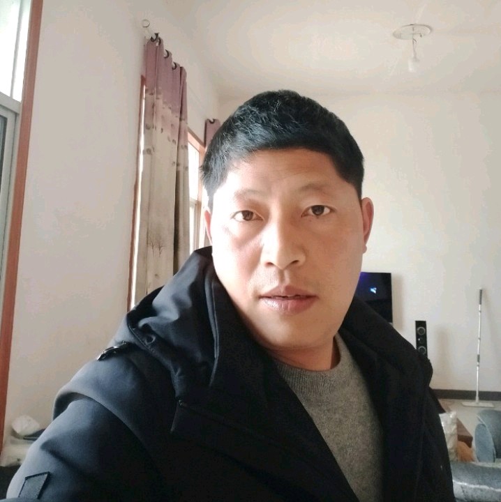 还单身蹙眉荷花的照片