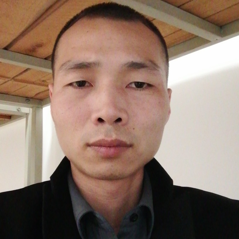 小酒花生的照片