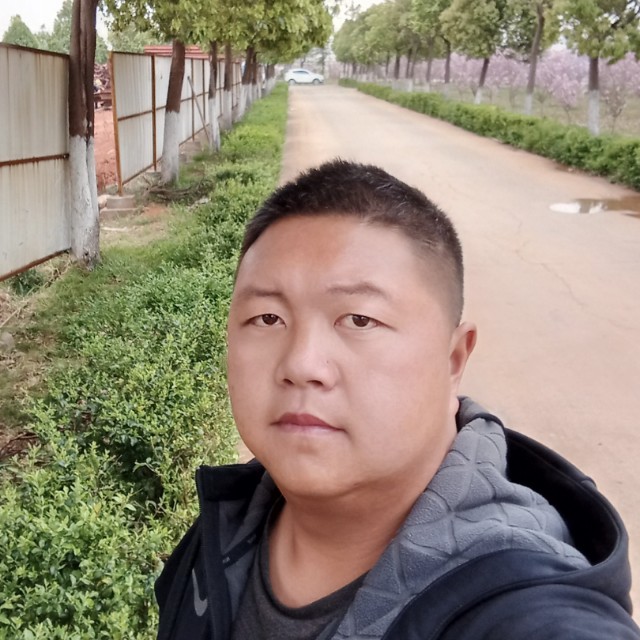 义气和霓裳的照片