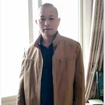 落拓高的照片