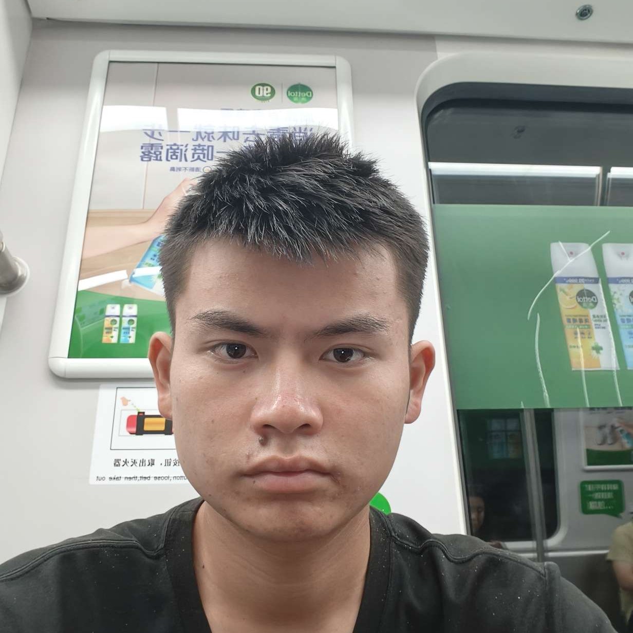 雨润静荷