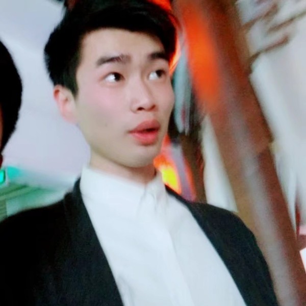 诺言大爷的照片