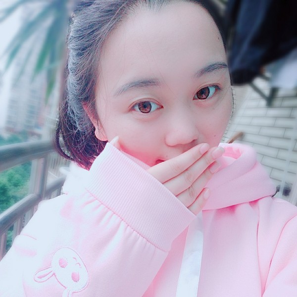 碧蓝裙子的照片
