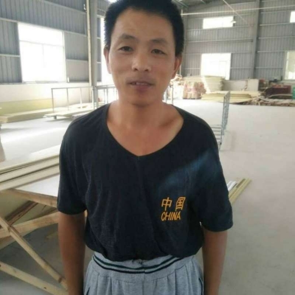 刘有青的照片