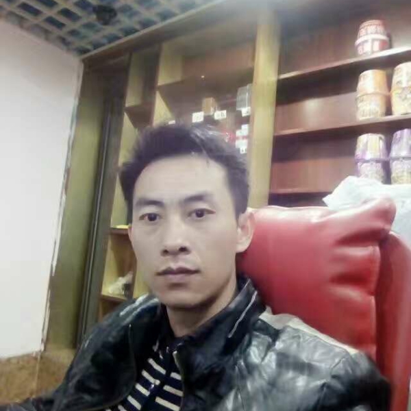 李尽交的照片