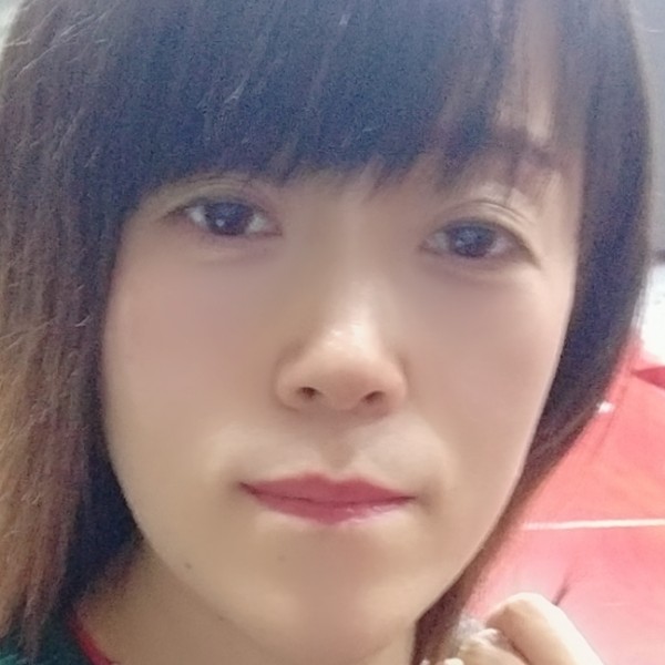 虚幻和草莓的照片