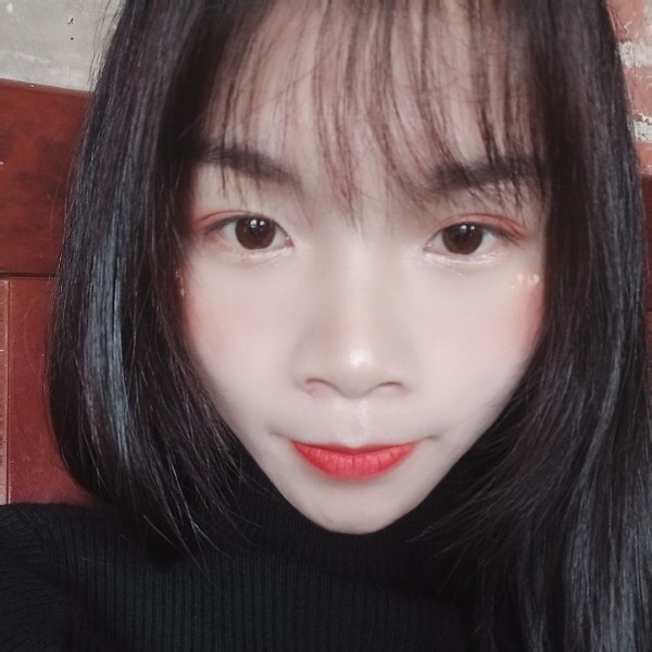 妖娆方青栀的照片