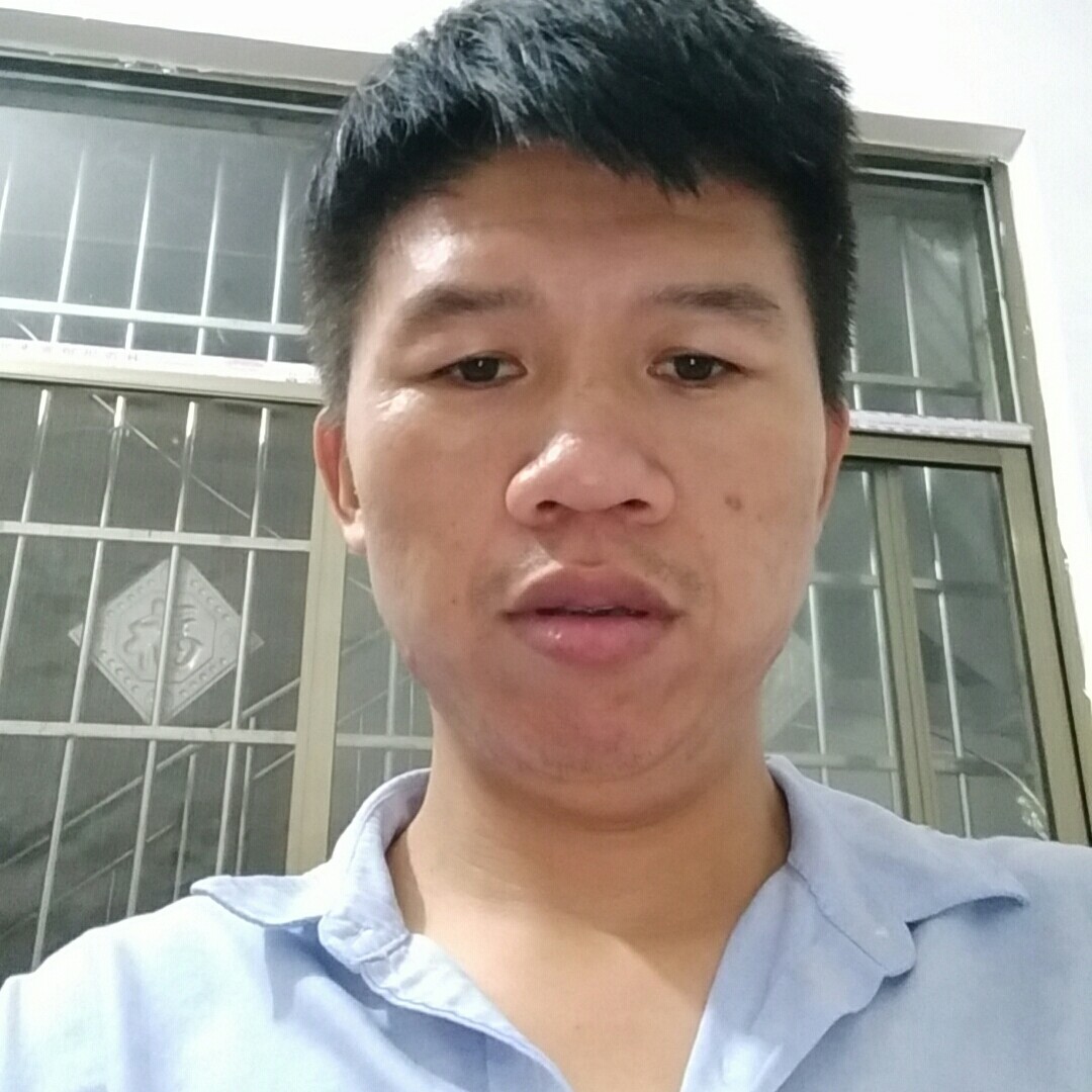 嚓茶回眸微笑的照片
