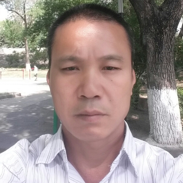 潇洒的领太的照片