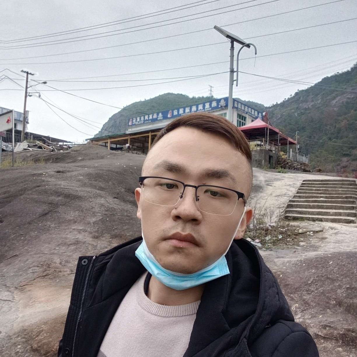 张学翻的照片