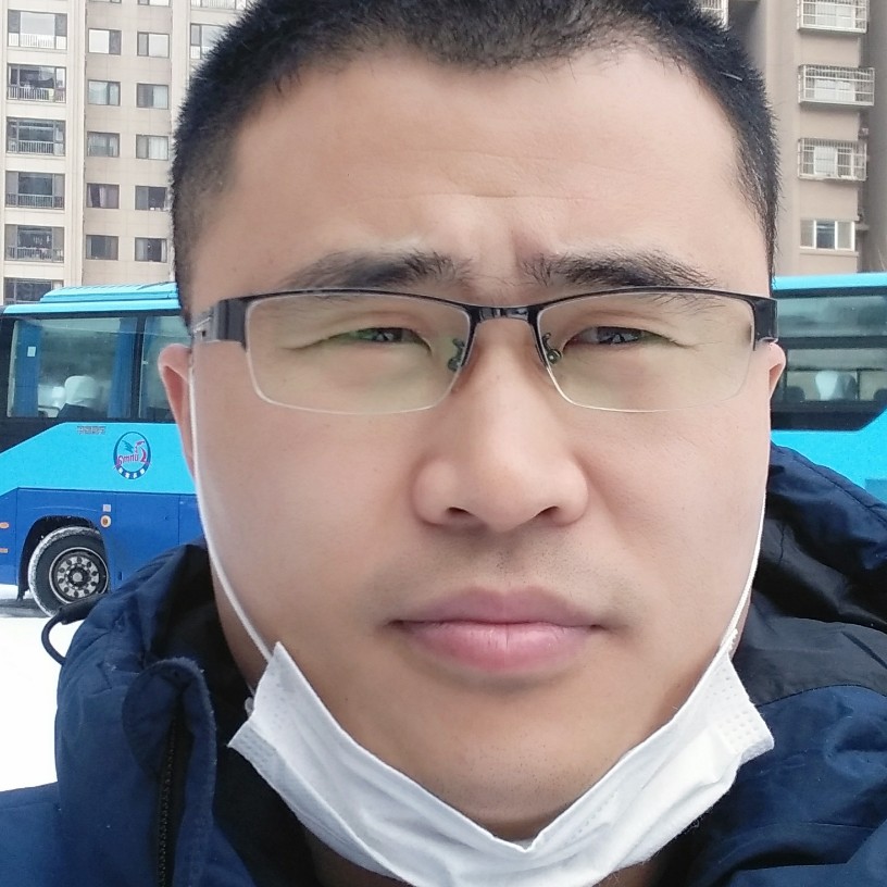 湖靖侠的照片
