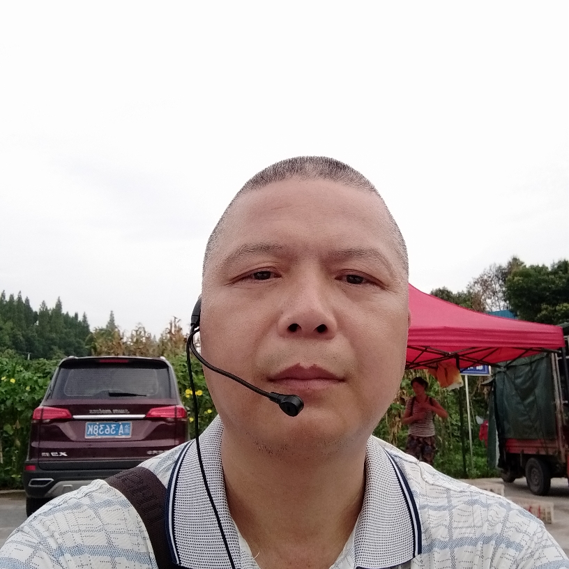 沐樱回首绵密的照片
