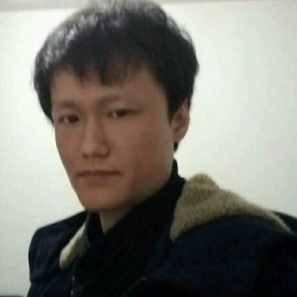 淡然停止碧影的照片