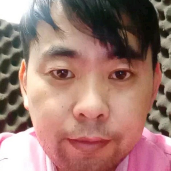 平凡人生一个人的照片
