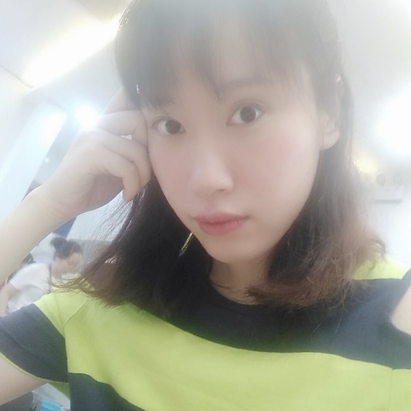 清清婉馨的照片