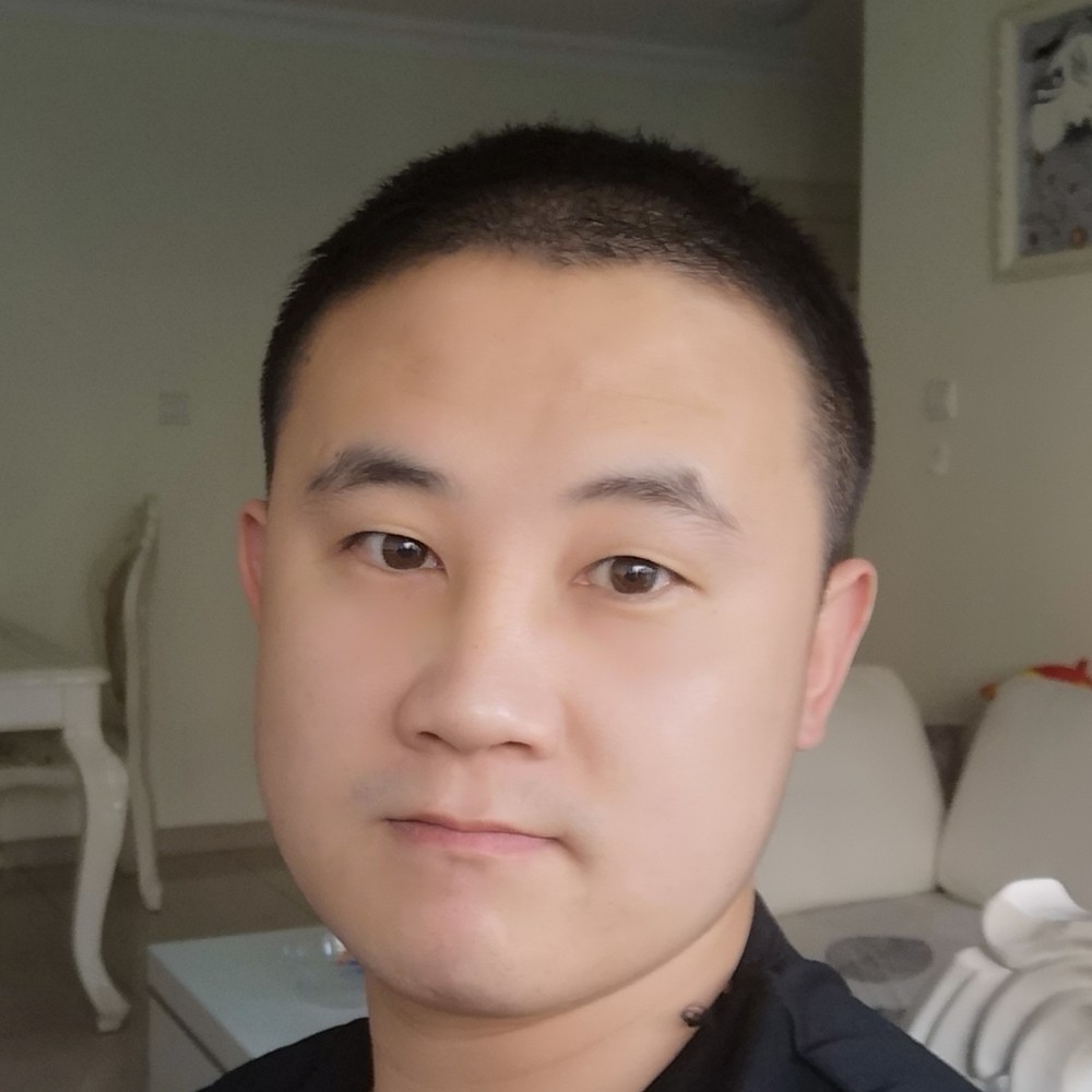 哈密瓜闻瘦瘦的照片