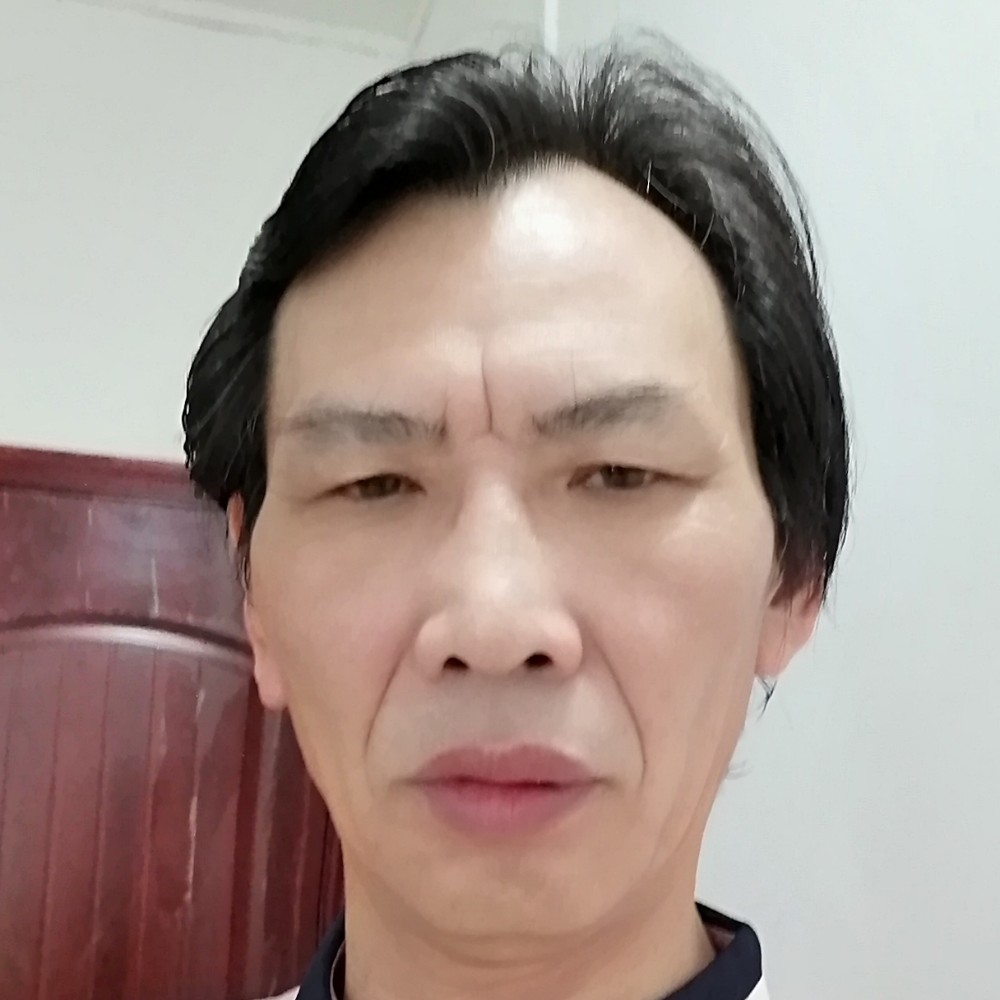 腼腆有荔枝的照片