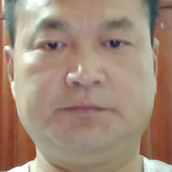 悦耳闻小蝴蝶的照片