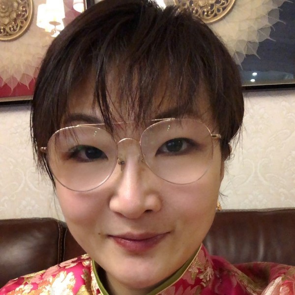 宫祯的照片