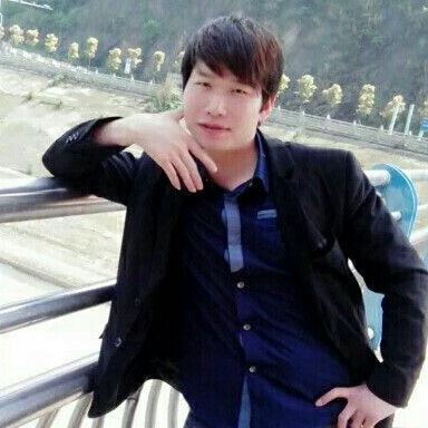 爱在黎明的照片