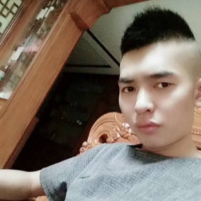 胡耿彬的照片