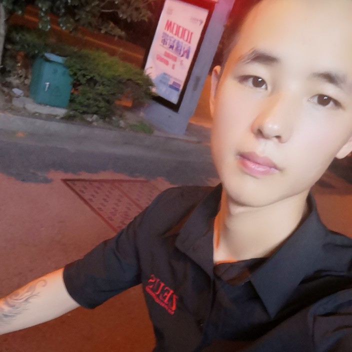 黑夜改变寒冷的照片