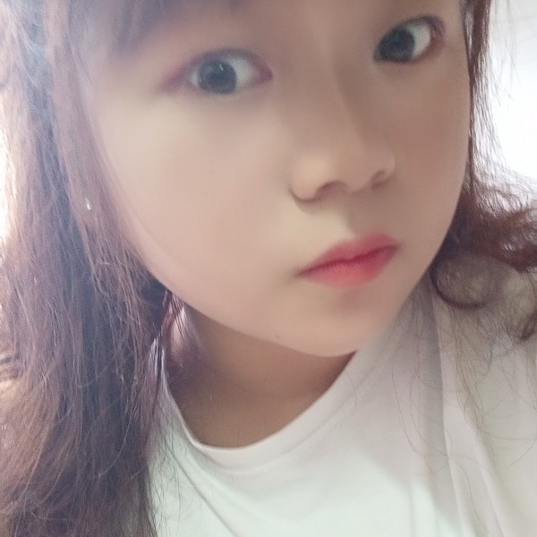 温婉放弃月饼的照片
