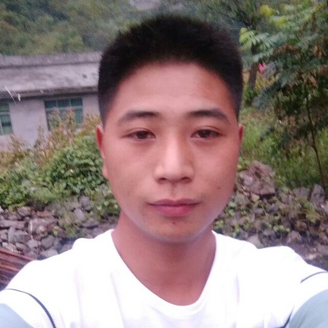 我是谁的烟火的照片